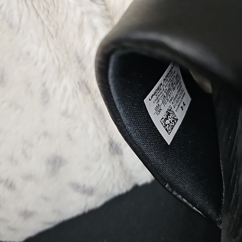 Under Armour (13) - Picture 3 of 3